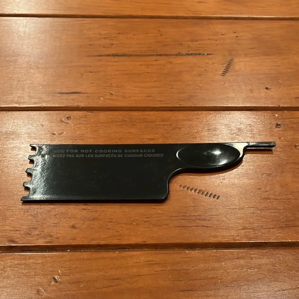 Cuisinart Cleaning Scraper